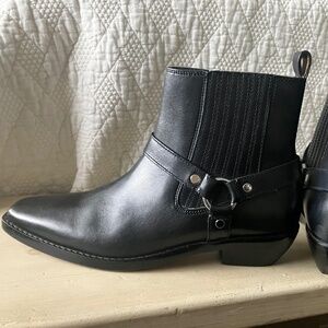 Madewell The Santiago Western Ankle Boot in Leather